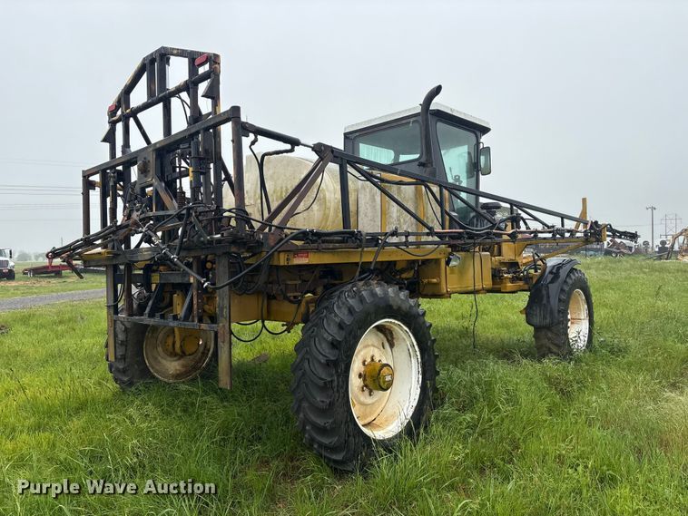 image for item FI0186 Ag-Chem RoGator 664 sprayer