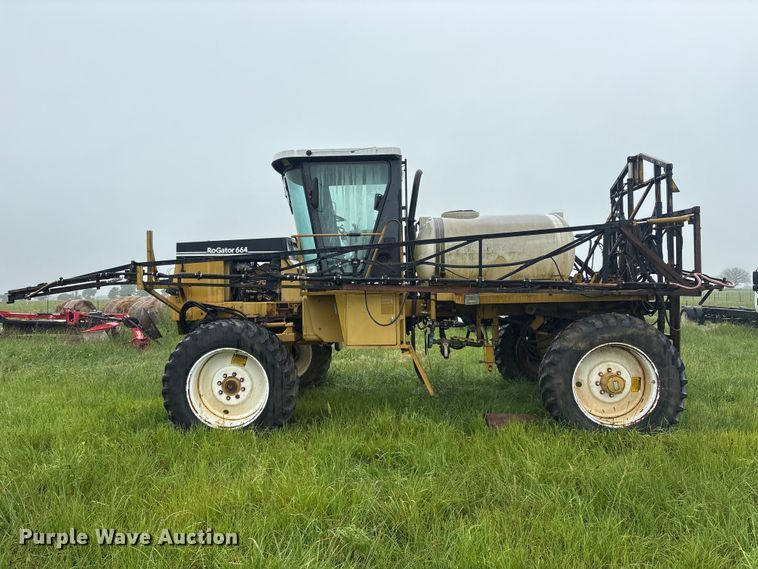 image for item FI0186 Ag-Chem RoGator 664 sprayer