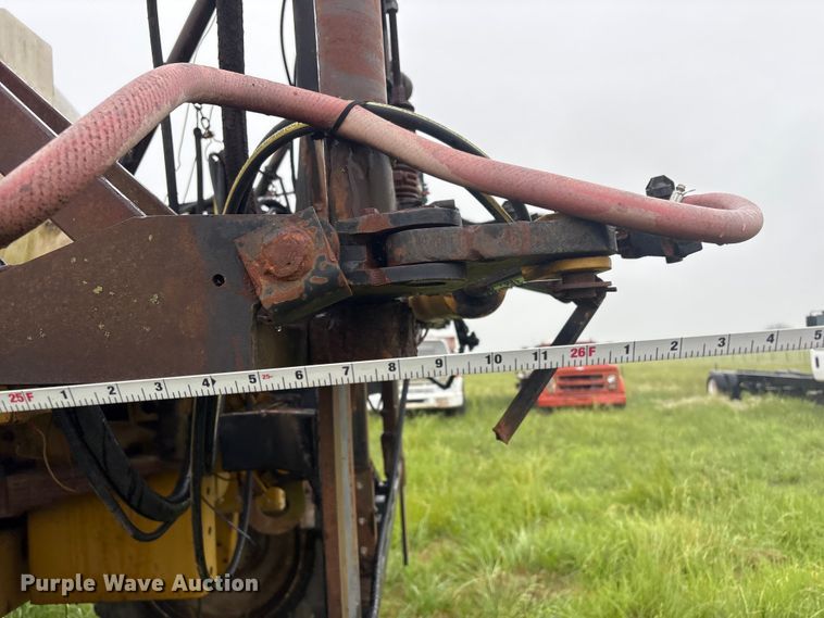 image for item FI0186 Ag-Chem RoGator 664 sprayer