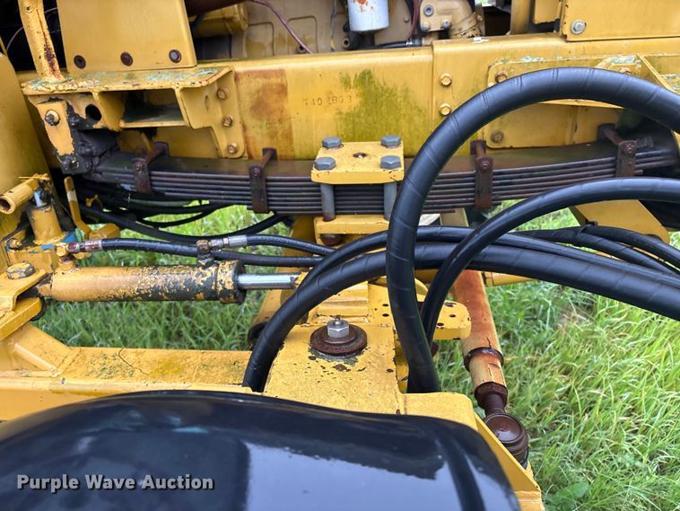 image for item FI0186 Ag-Chem RoGator 664 sprayer