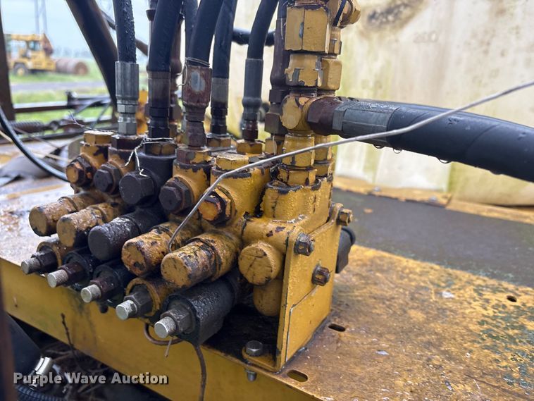 image for item FI0186 Ag-Chem RoGator 664 sprayer