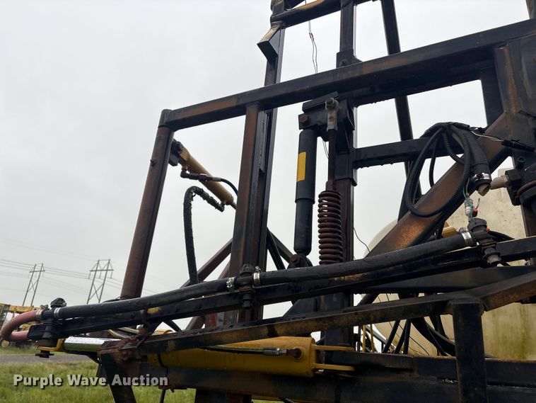 image for item FI0186 Ag-Chem RoGator 664 sprayer