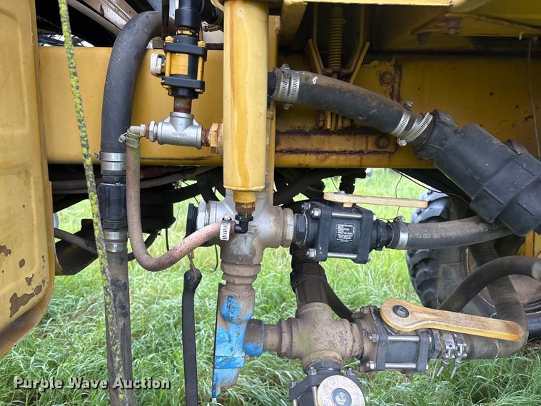 image for item FI0186 Ag-Chem RoGator 664 sprayer