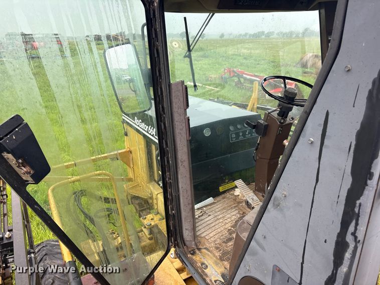image for item FI0186 Ag-Chem RoGator 664 sprayer
