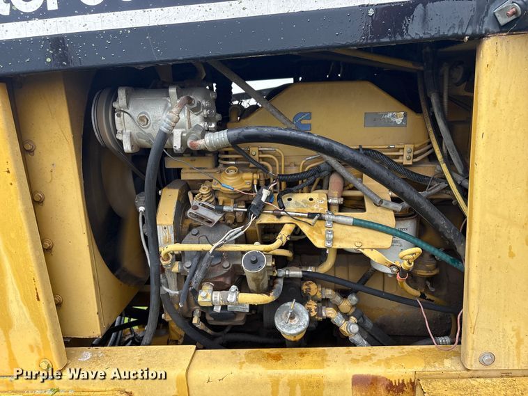 image for item FI0186 Ag-Chem RoGator 664 sprayer