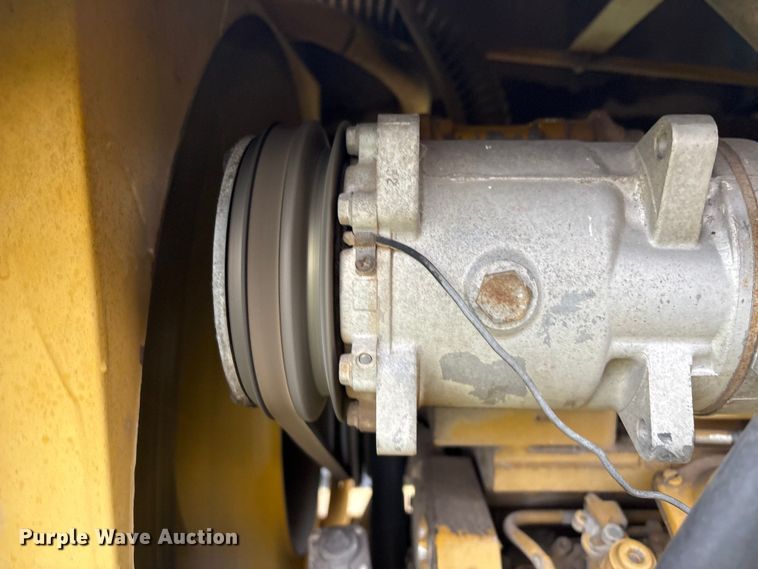 image for item FI0186 Ag-Chem RoGator 664 sprayer