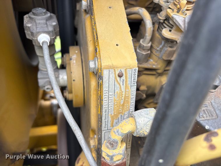 image for item FI0186 Ag-Chem RoGator 664 sprayer