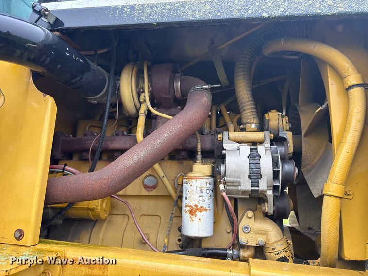 image for item FI0186 Ag-Chem RoGator 664 sprayer