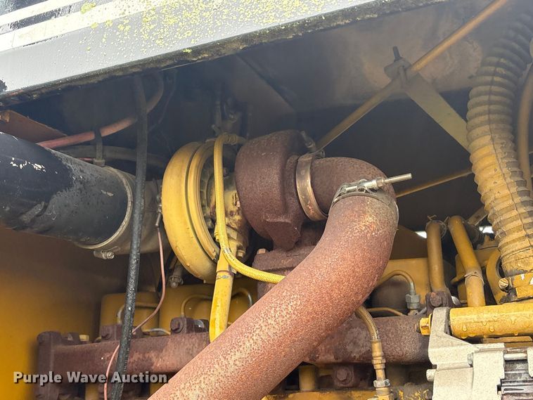 image for item FI0186 Ag-Chem RoGator 664 sprayer