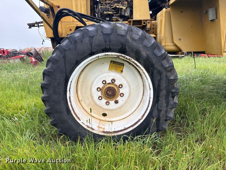 image for item FI0186 Ag-Chem RoGator 664 sprayer
