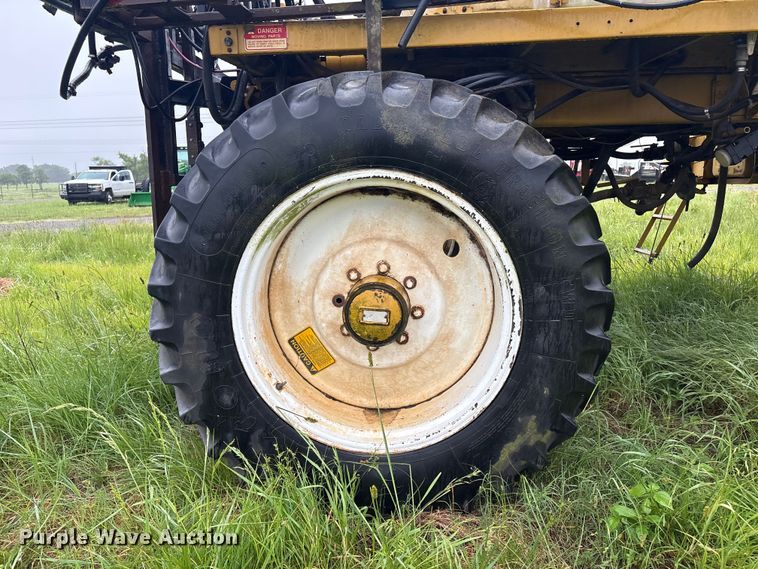 image for item FI0186 Ag-Chem RoGator 664 sprayer