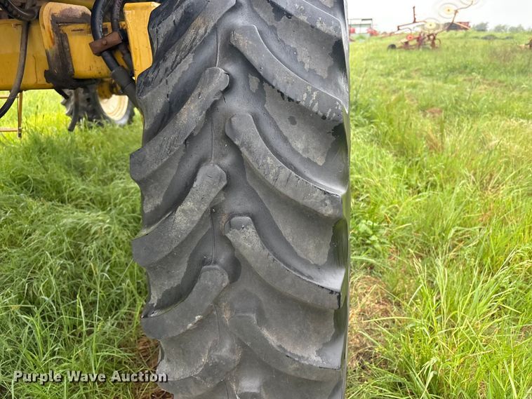 image for item FI0186 Ag-Chem RoGator 664 sprayer