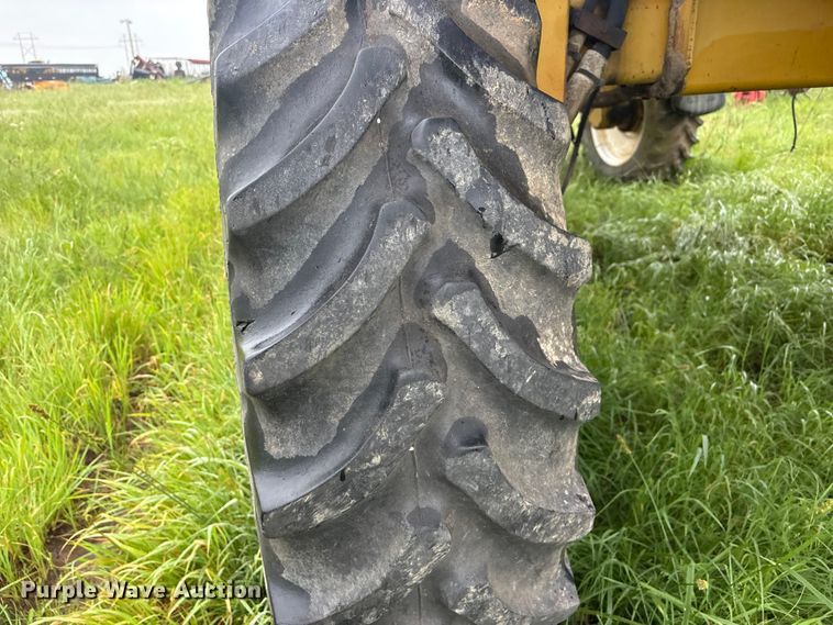 image for item FI0186 Ag-Chem RoGator 664 sprayer