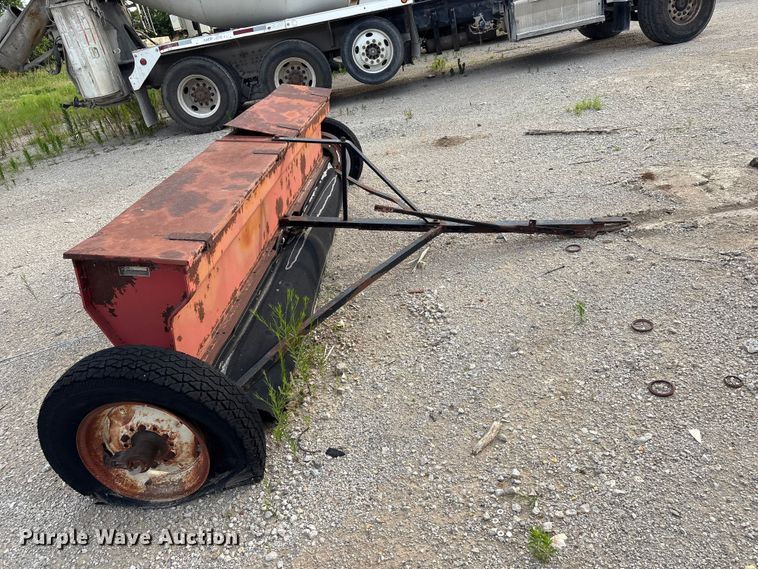 image for item FI0206 Gandy 1010T seeder