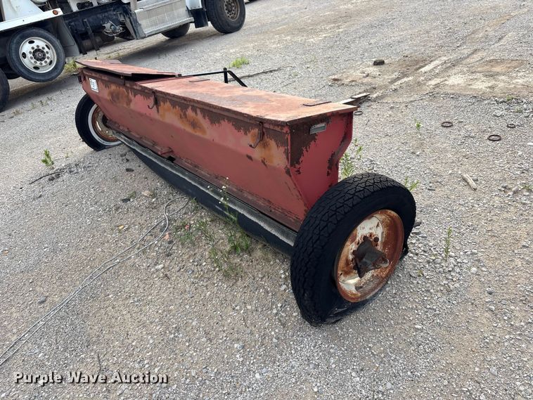 image for item FI0206 Gandy 1010T seeder