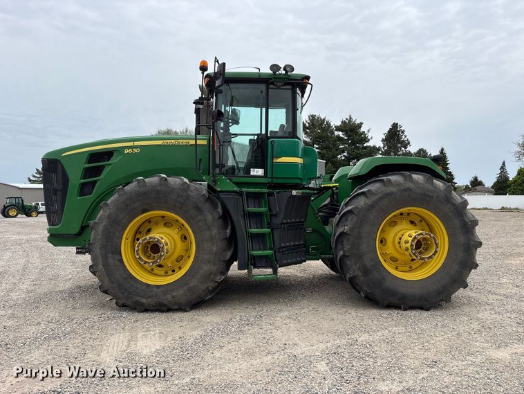 image for item FK1489 2011 John Deere 9630 4WD tractor