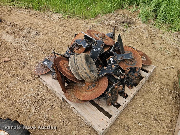 image for item FN5689 Planter parts