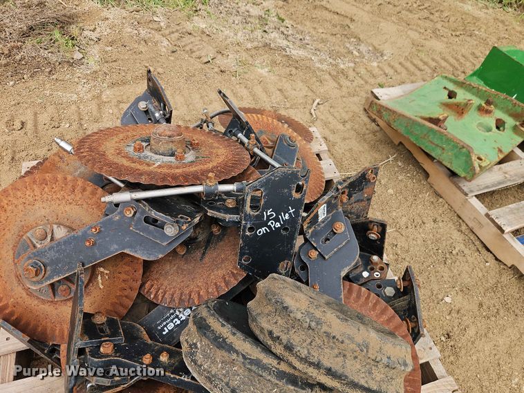 image for item FN5689 Planter parts