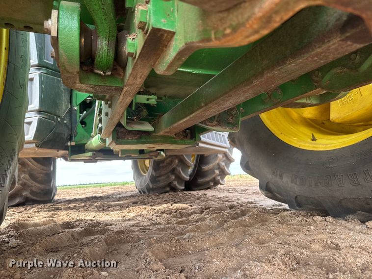 image for item NA9321 2013 John Deere 9410R 4WD tractor