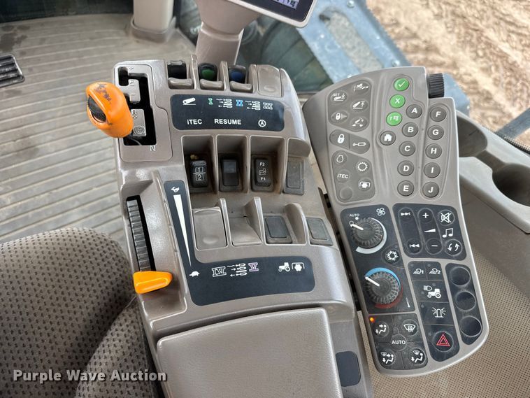 image for item NA9321 2013 John Deere 9410R 4WD tractor