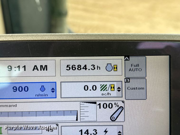 image for item NA9321 2013 John Deere 9410R 4WD tractor