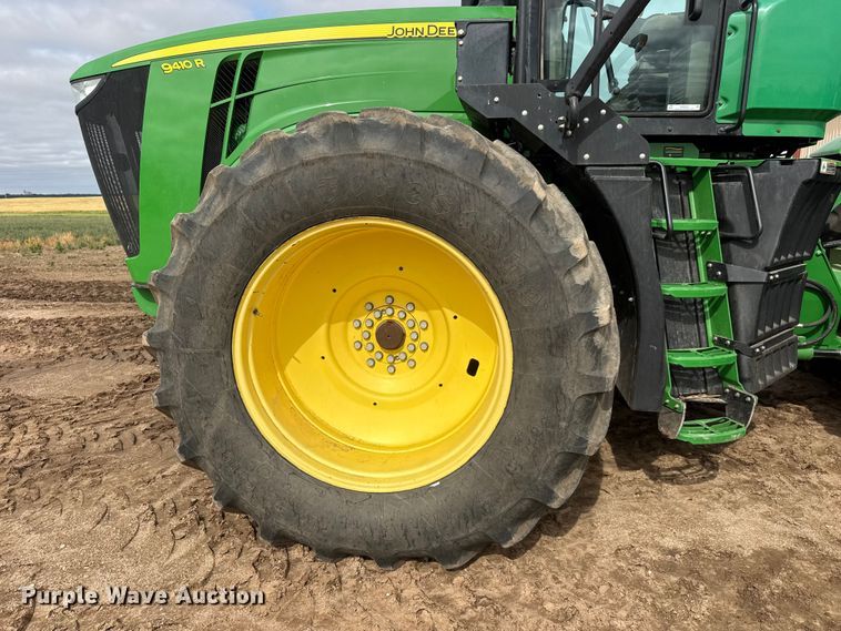 image for item NA9321 2013 John Deere 9410R 4WD tractor