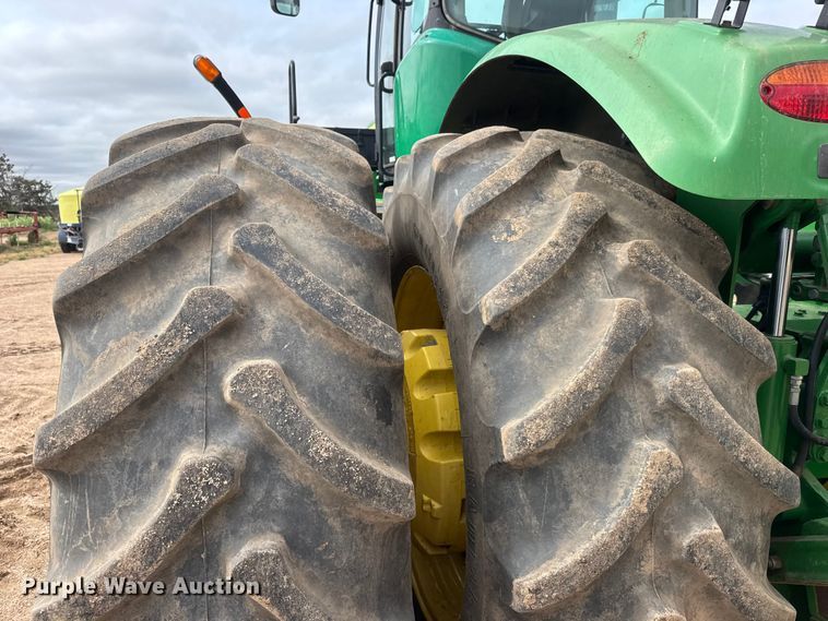 image for item NA9321 2013 John Deere 9410R 4WD tractor