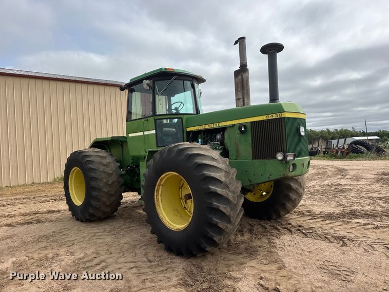 image for item NA9322 1976 John Deere 8430 4WD tractor
