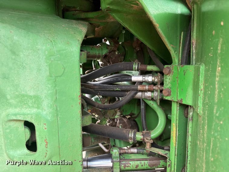 image for item NA9322 1976 John Deere 8430 4WD tractor