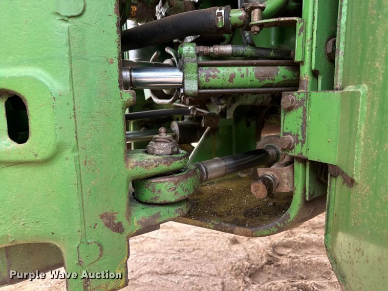 image for item NA9322 1976 John Deere 8430 4WD tractor