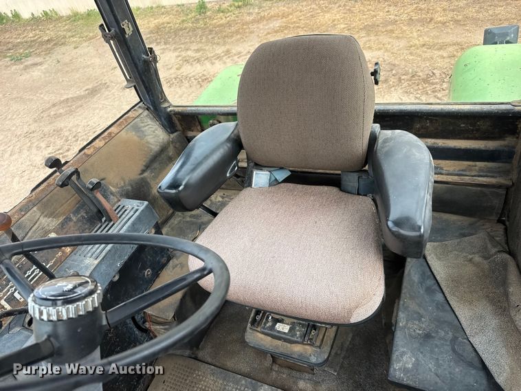 image for item NA9322 1976 John Deere 8430 4WD tractor