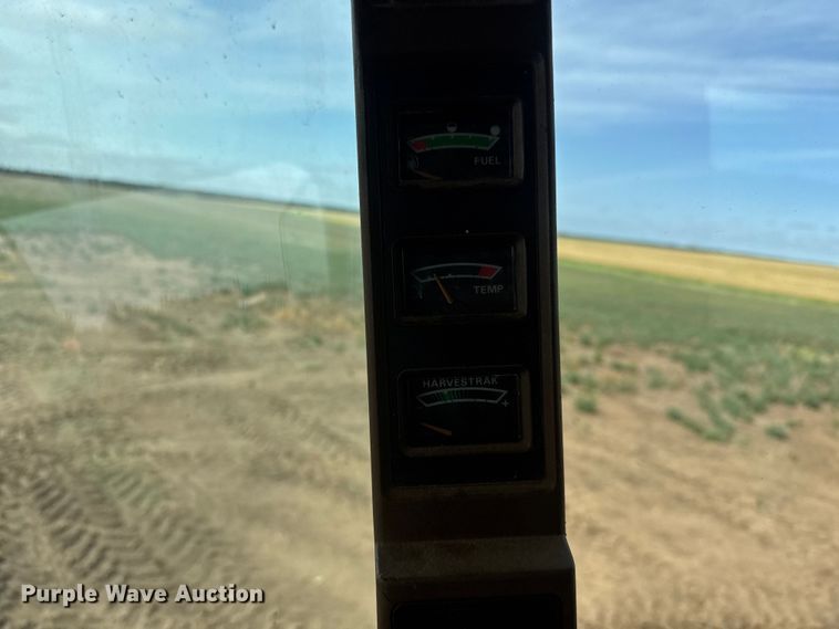 image for item NA9323 1992 John Deere 9600 combine
