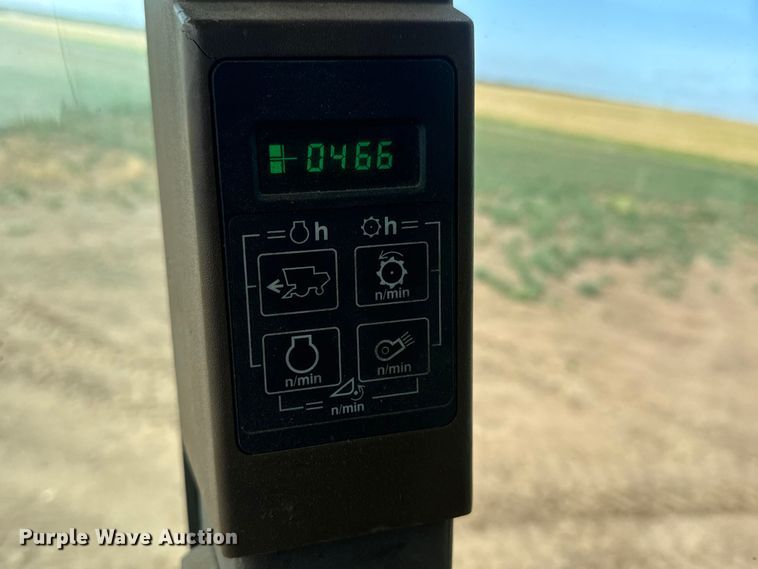 image for item NA9323 1992 John Deere 9600 combine