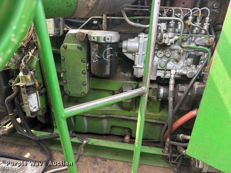 image for item NA9323 1992 John Deere 9600 combine
