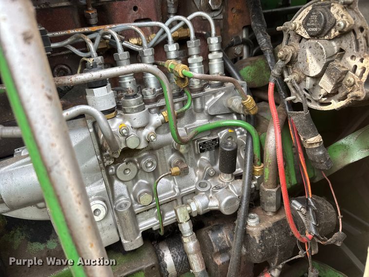image for item NA9323 1992 John Deere 9600 combine