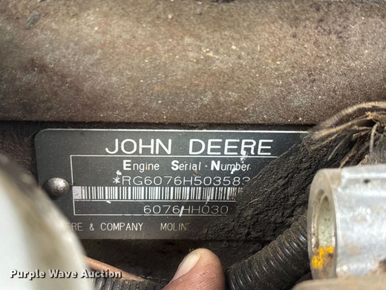 image for item NA9323 1992 John Deere 9600 combine