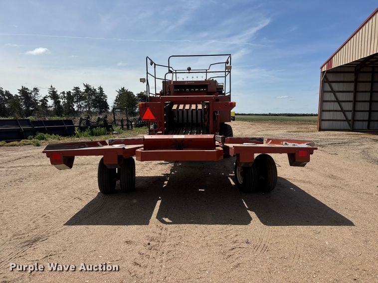 image for item NA9325 2006 Hesston 4790 large square baler