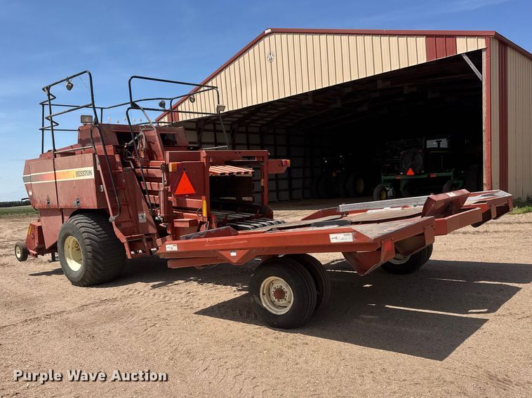 image for item NA9325 2006 Hesston 4790 large square baler
