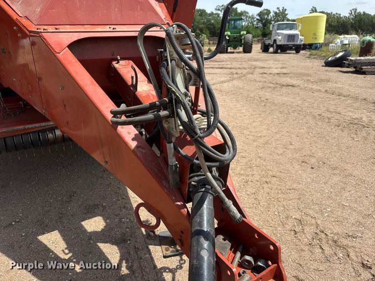 image for item NA9325 2006 Hesston 4790 large square baler
