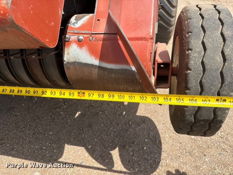 image for item NA9325 2006 Hesston 4790 large square baler