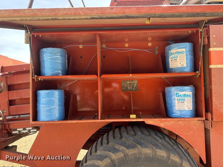 image for item NA9325 2006 Hesston 4790 large square baler