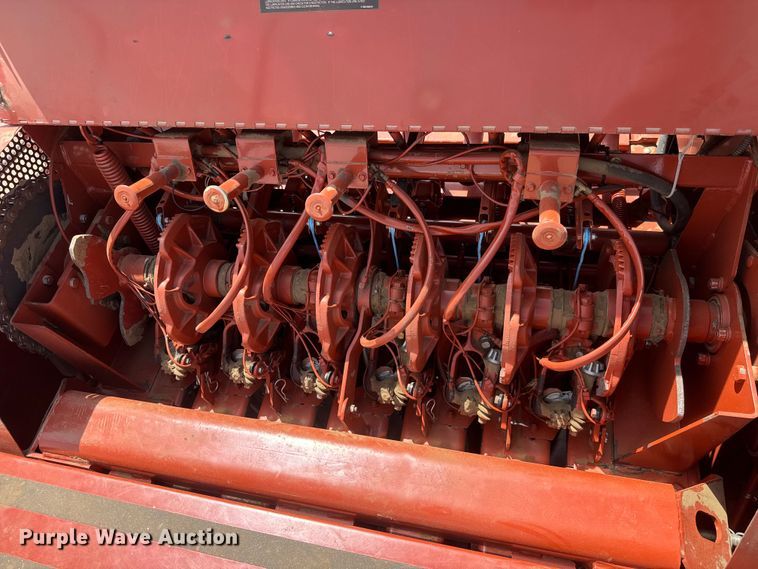 image for item NA9325 2006 Hesston 4790 large square baler