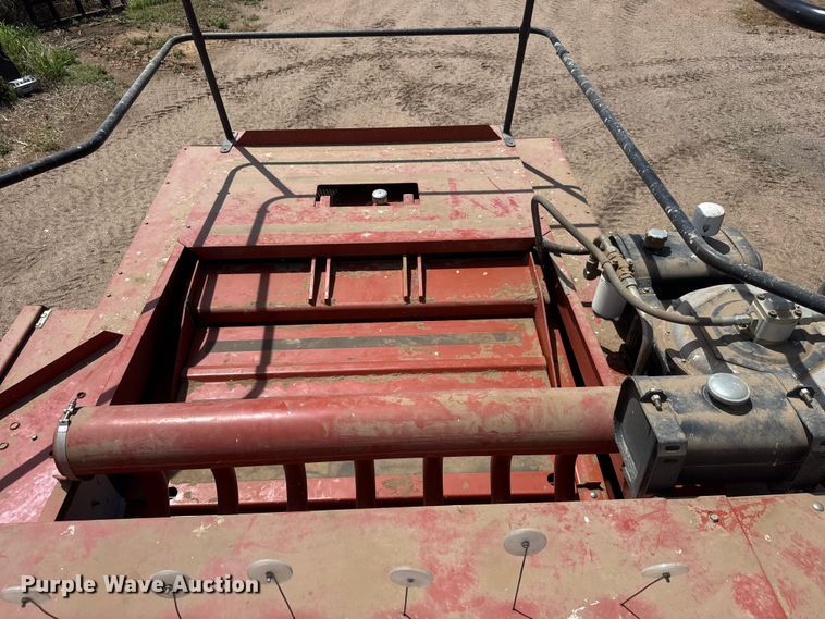 image for item NA9325 2006 Hesston 4790 large square baler
