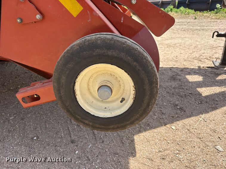 image for item NA9325 2006 Hesston 4790 large square baler