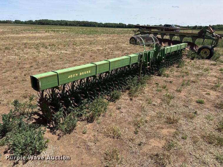 image for item NA9327 John Deere EO400 rotary hoe