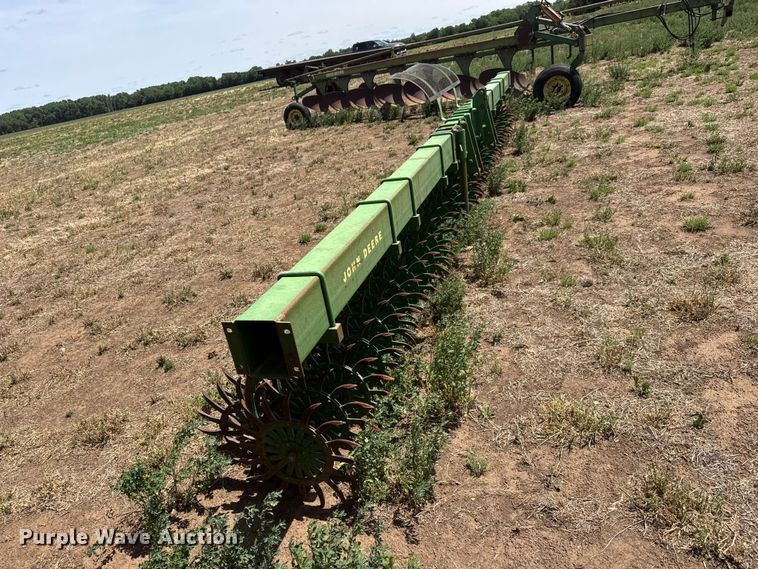 image for item NA9327 John Deere EO400 rotary hoe