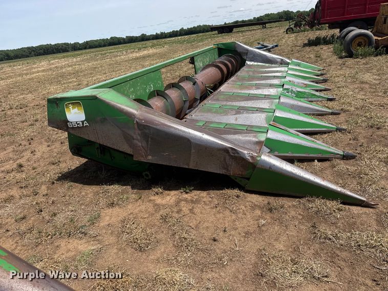 image for item NA9330 John Deere 835A all-crop head