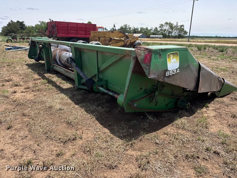 image for item NA9330 John Deere 835A all-crop head