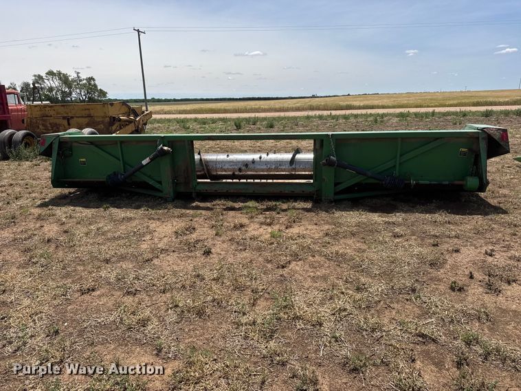 image for item NA9330 John Deere 835A all-crop head