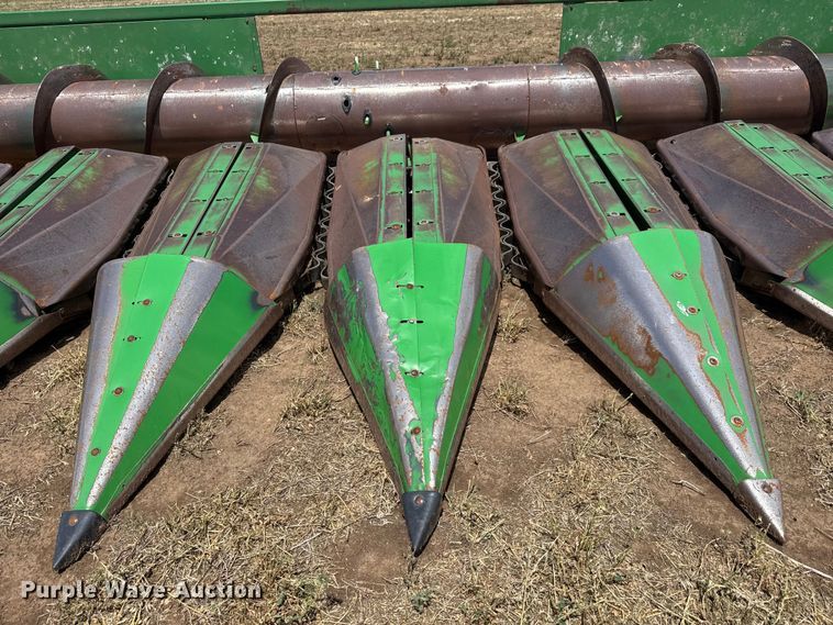 image for item NA9330 John Deere 835A all-crop head